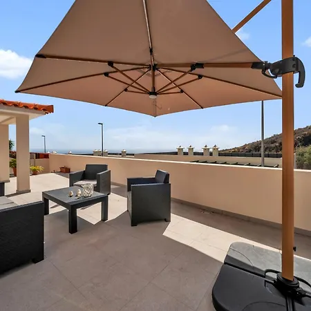 House Sea Front *